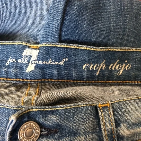 7 FOR ALL MANKIND Crop Dojo Jeans Size 31 - Picture 7 of 12